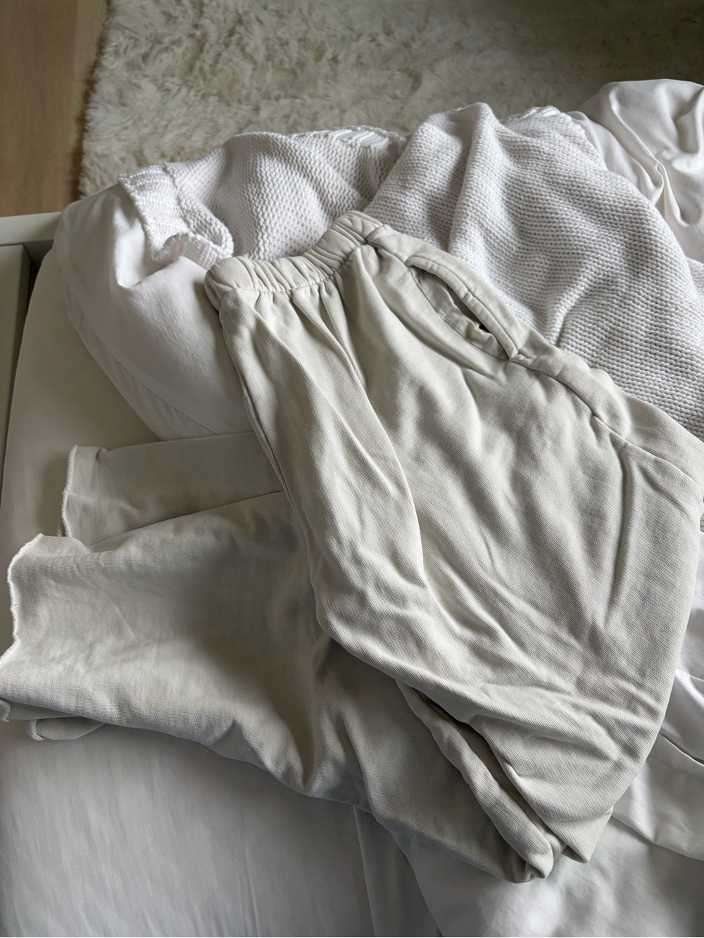 Brandy Melville Cream Elastic Waist Jogger Pants
